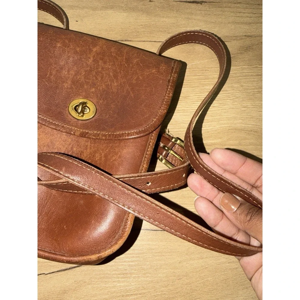 COACH Small Sidepack British Tan Shoulder Crossbody Bag #9978 Vintage 90's T